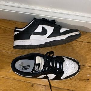 Nike Panda Dunks